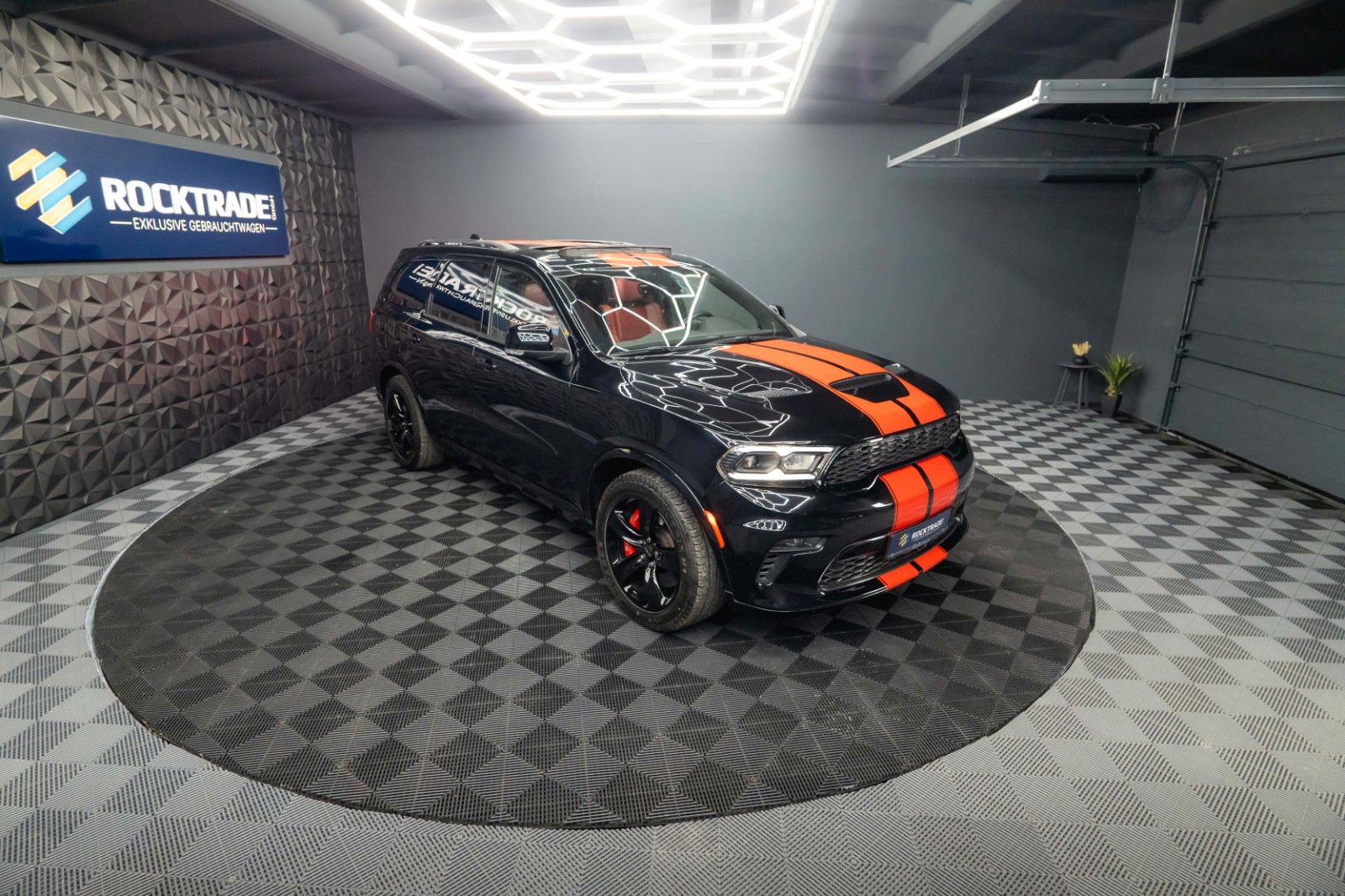 Fahrzeugabbildung Dodge Durango 6.4 V8 SRT Performance 4x4 Night-Paket