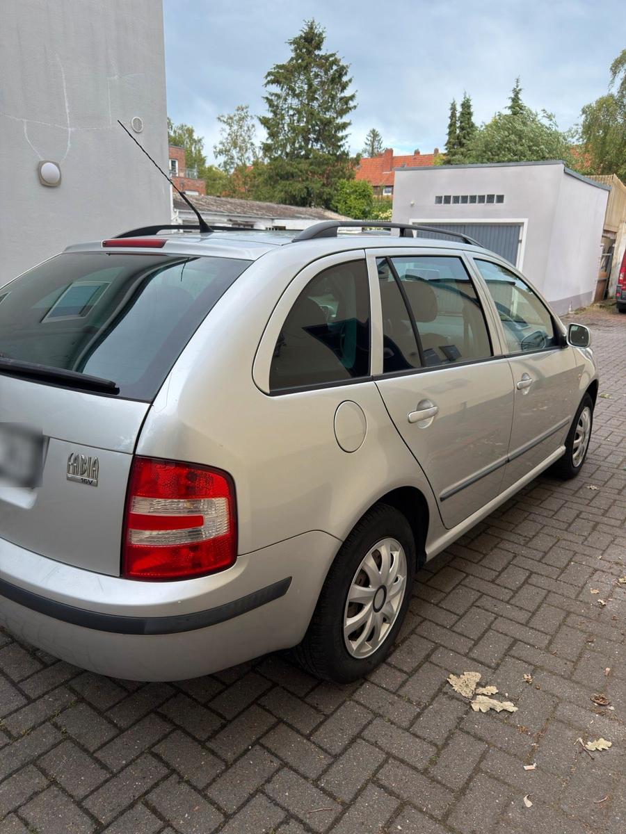 Skoda Fabia 2006 — photo 5