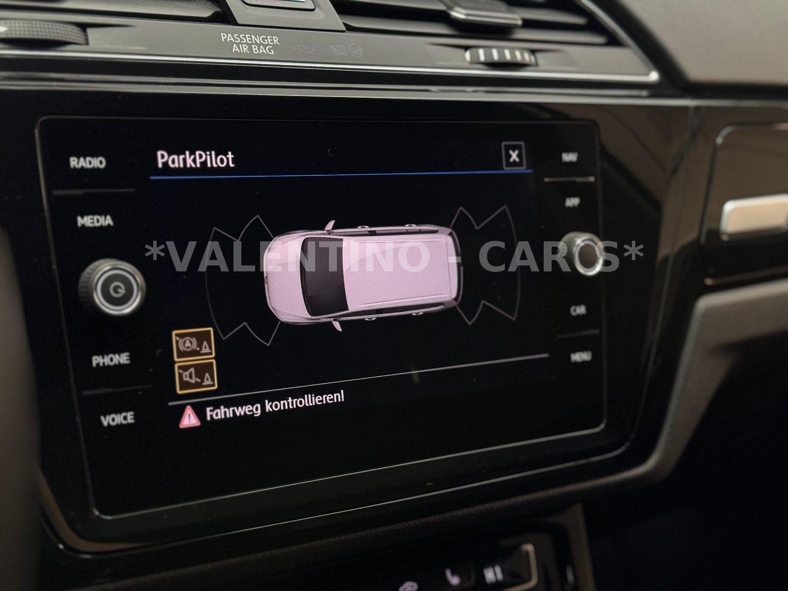 Volkswagen Touran Highline R-Line/DSG/Massage/Navi/LED/Temp