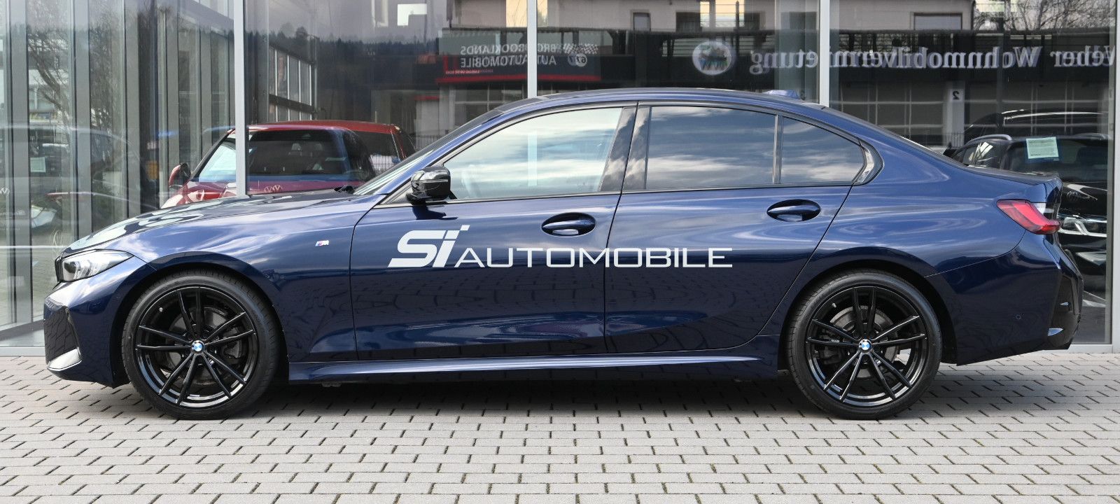 Fahrzeugabbildung BMW 320d xDrive M Sport °ACC°HEAD-UP°STANDHEIZ°KAM°