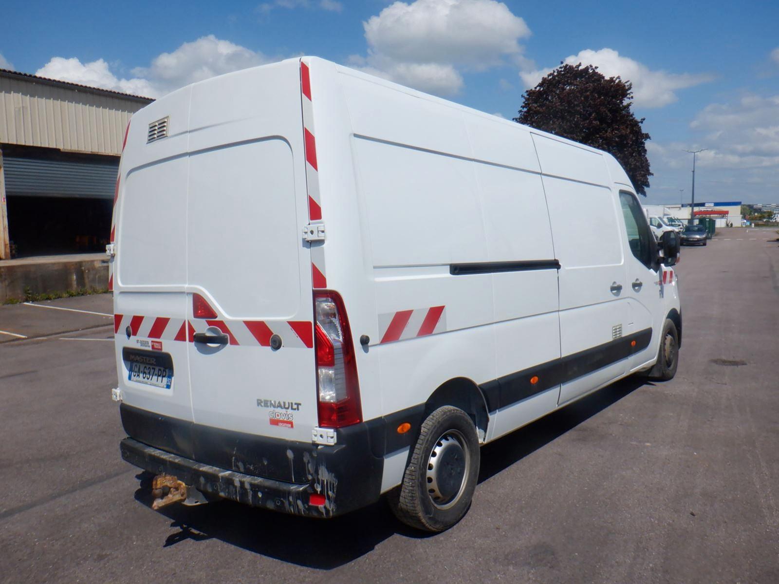 Renault Master 2.3 BlueDci 150 CH L3H2