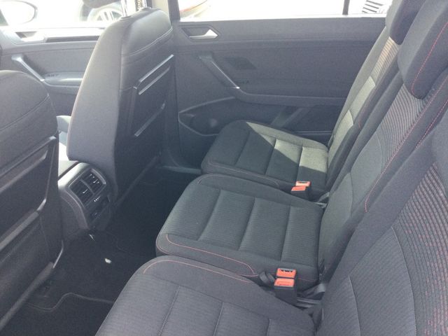 Touran 1.6 TDI Sound PDC SHZ NAVI AHK ACC LED