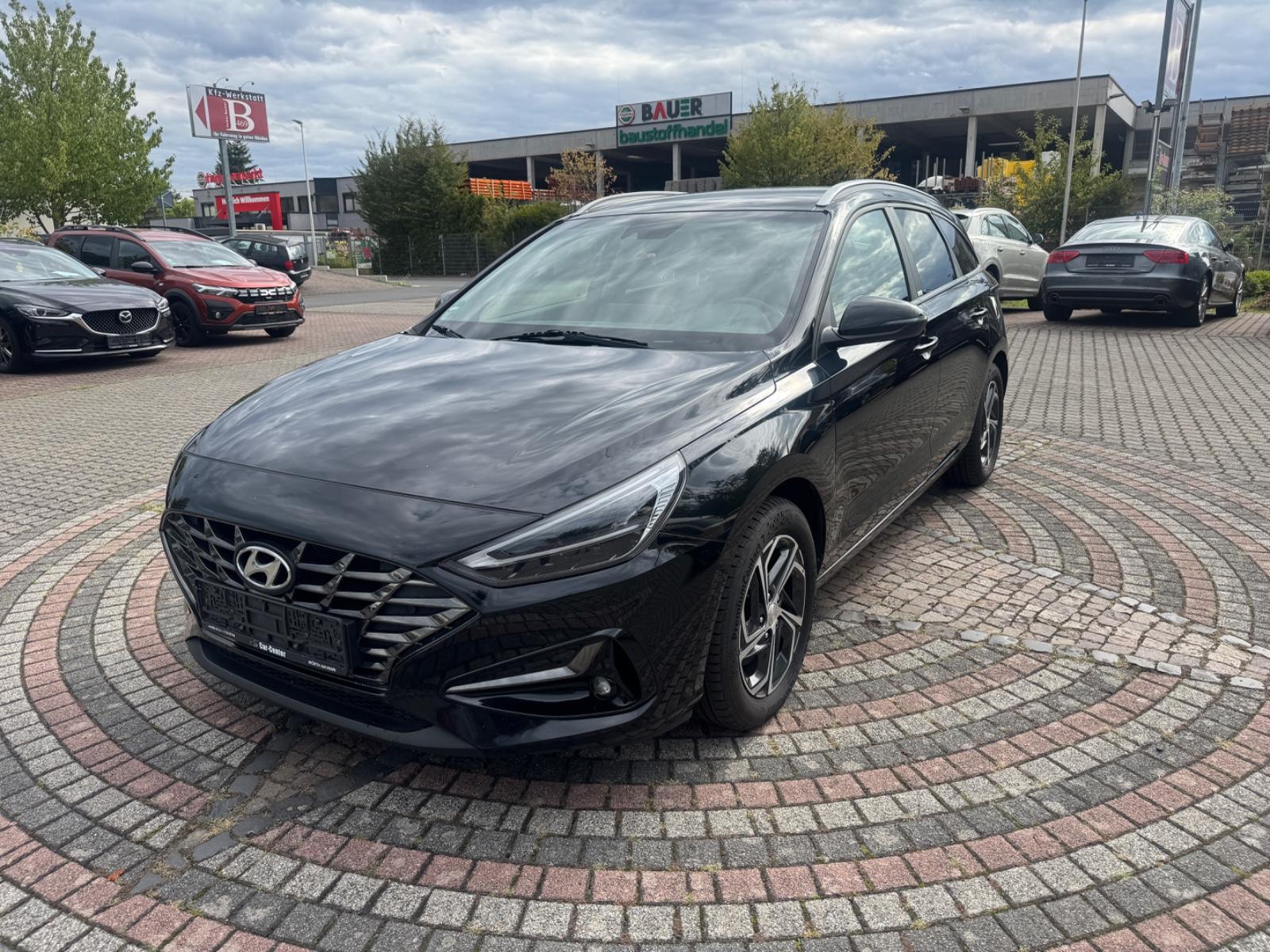 Hyundai i30 cw Intro Edition LED,Kamera,Navigation,SHZ