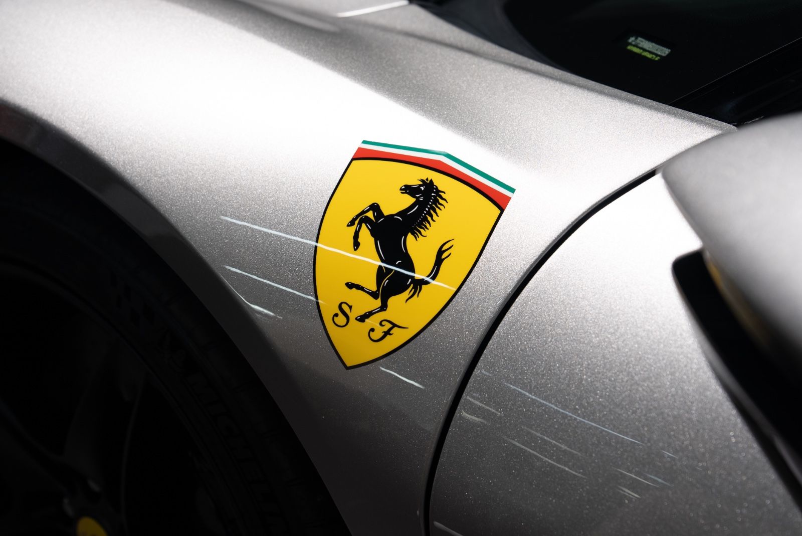 Fahrzeugabbildung Ferrari SF90 Spider FULL CARBON/LIFT/PAINTED SHIELDS