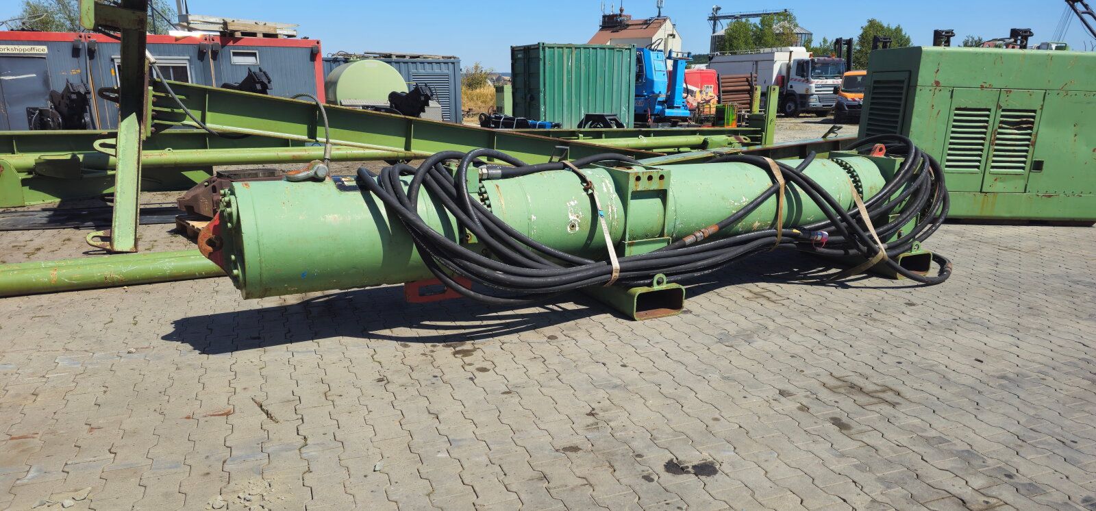 Fahrzeugabbildung IHC S-35 Hydrohammer / Powerpack / Schwenkmäkler