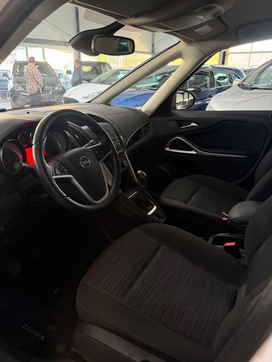 Opel Zafira C Tourer Style 7Sitzer 1-Hand *98.000km*
