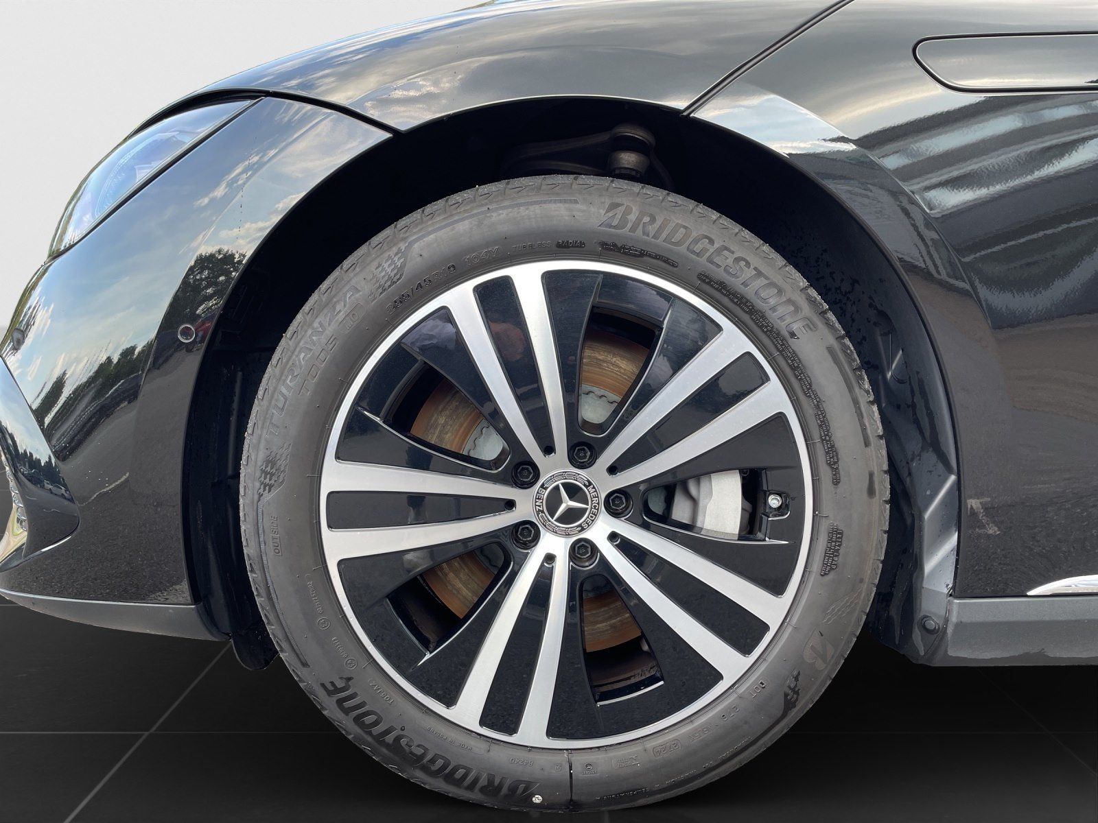 Mercedes-Benz EQE 300 Edition Electric Art Burmester Hintera foto 8