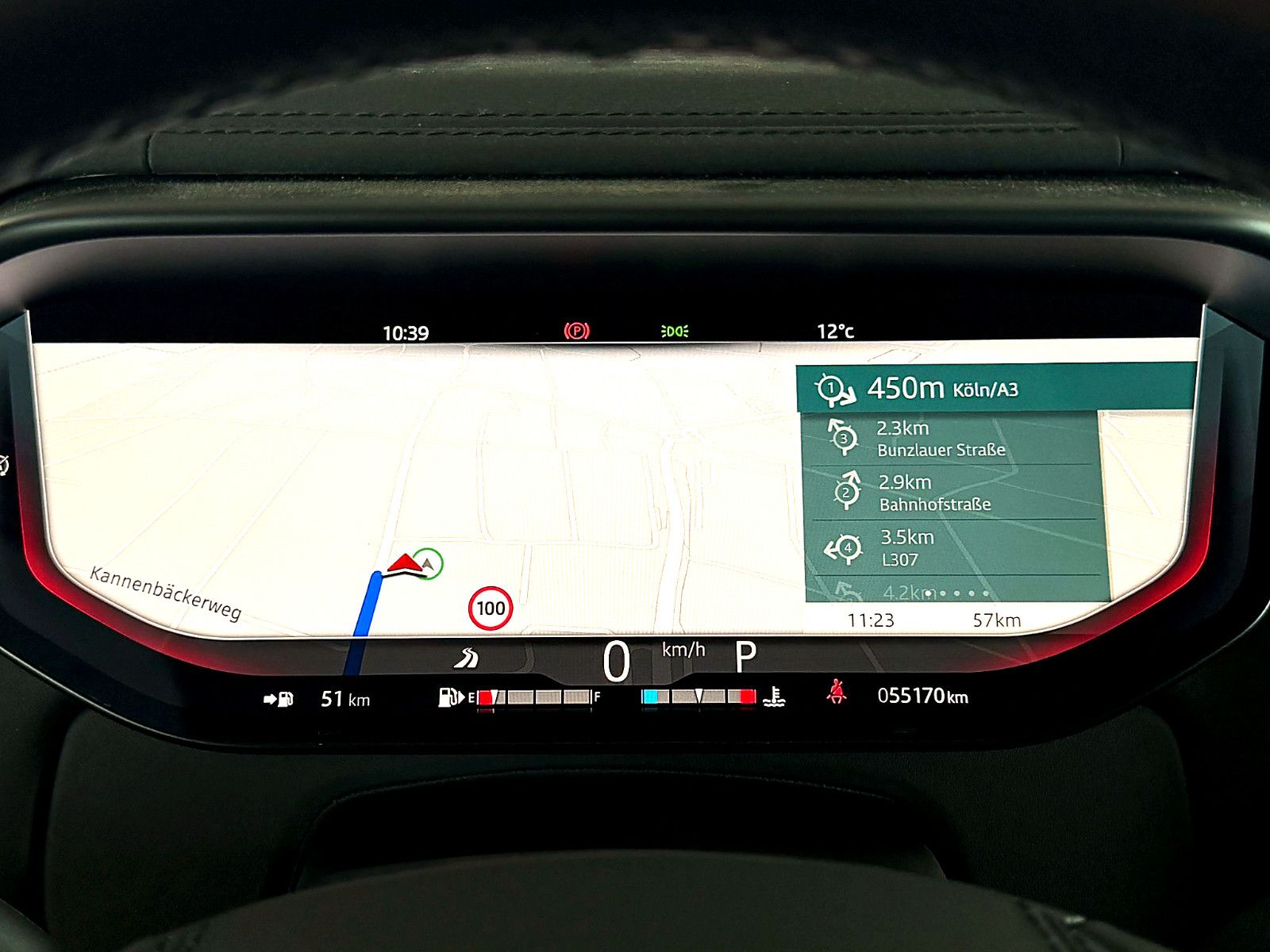 Fahrzeugabbildung Land Rover Range Rover Sport Dynamic SE/PANO/3D''KAMER/MERI