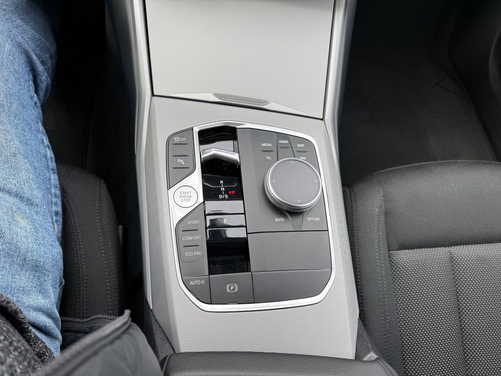 BMW 320d xDrive Touring Aut Navi LED Live Cockpit foto 12