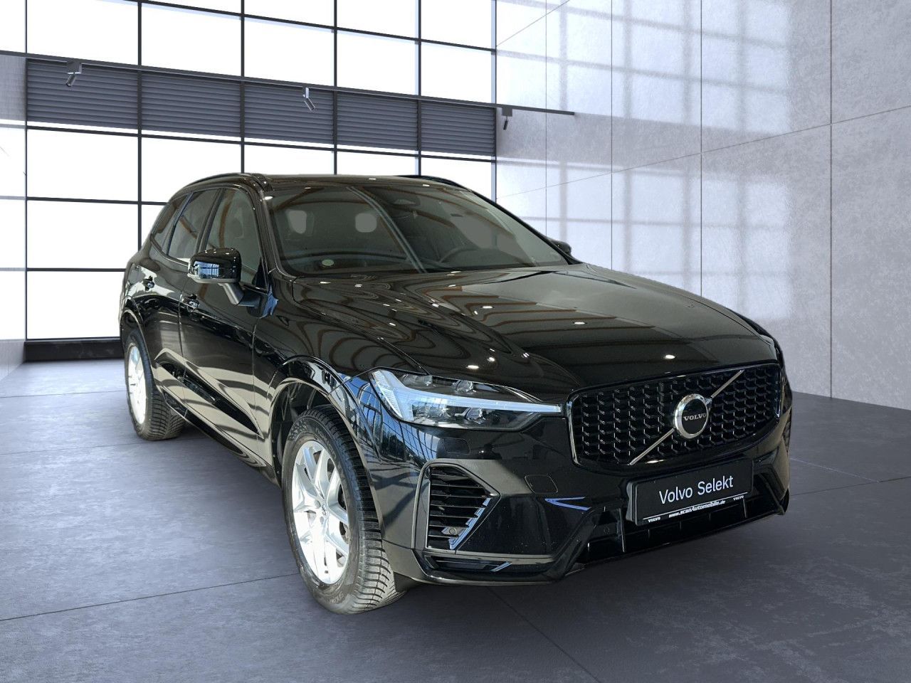 Volvo XC 60 R Design Recharge Plug-In Hybrid AWD Navi foto 5