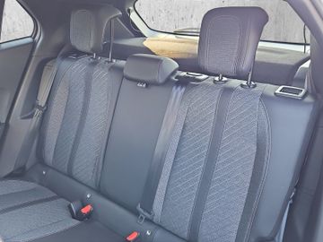 Peugeot E-2008 ALLURE Elektro 360°Kam*Keyless*Navi*