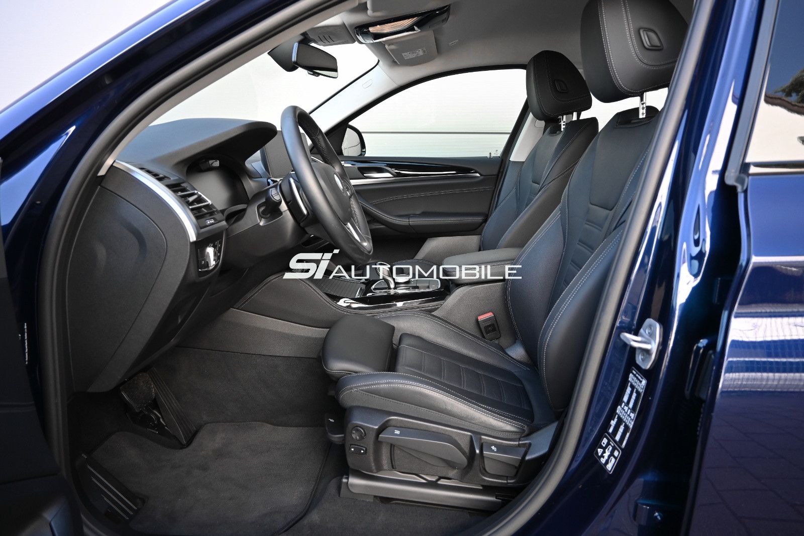 Fahrzeugabbildung BMW X4 xDr.30d °ACC°AHK°STANDHEIZ°360°KAM°INNOVATION