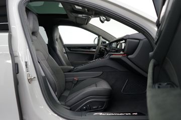 Porsche Panamera - 12