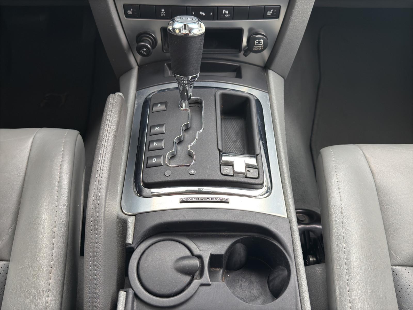Jeep Grand Cherokee 3.0 CRD Limited 218ch - 2 ème main - Entretien Jeep - Toit ouvrant - Attelage