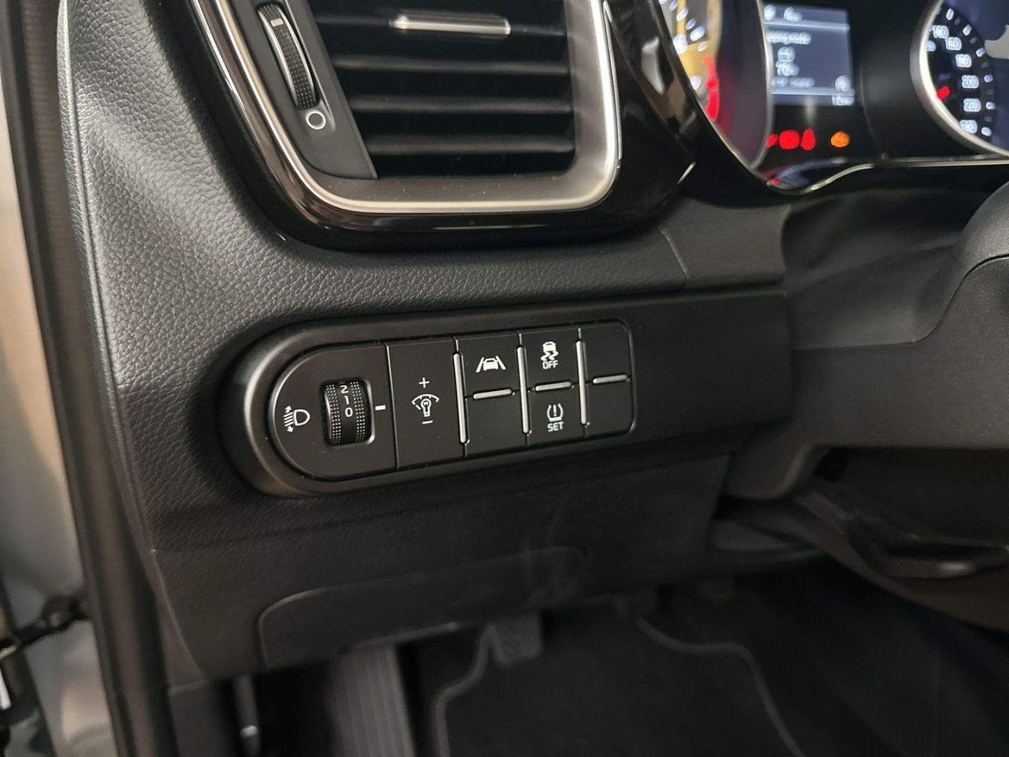Fahrzeugabbildung Kia Ceed 1.0T 100 Vision Komfort+ Navi+Apple CarPlay