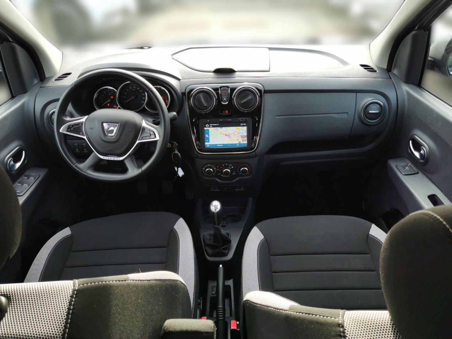 Fahrzeugabbildung Dacia Lodgy Stepway 1.6 SCe100 Navi SHZ Kamera 7-Sitze