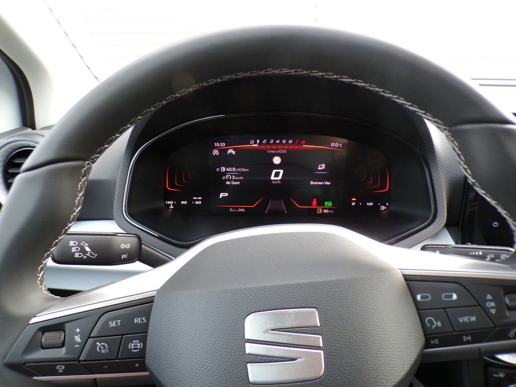 Fahrzeugabbildung SEAT Arona 1.0 TSI DSG Road Edition
