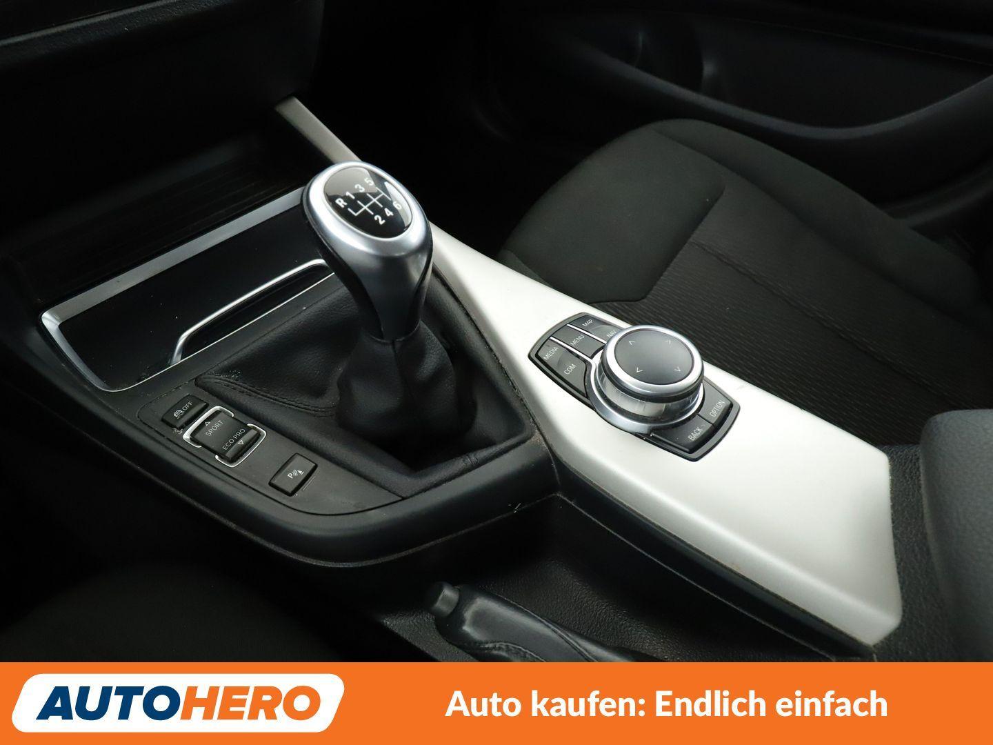 BMW 1er 116i Advantage *NAVI*TEMPO*PDC*SHZ*ALU*KLIMA