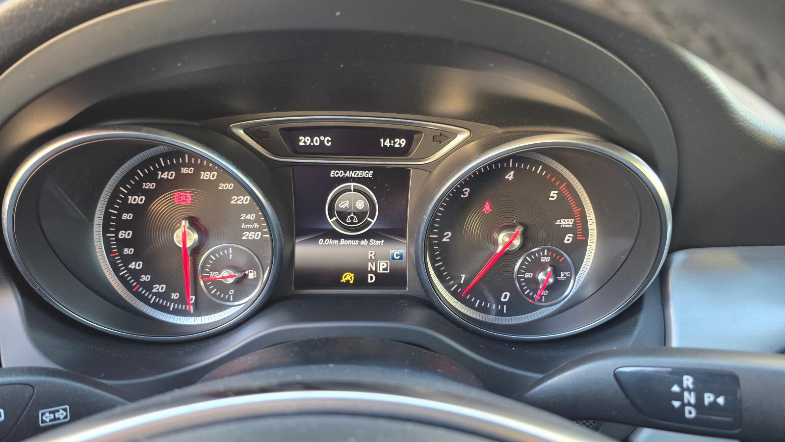Mercedes-Benz GLA 200 CDI / d AMG Line