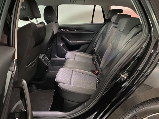 Octavia IV Combi Selection 1.5 eTSI DSG Facelift
