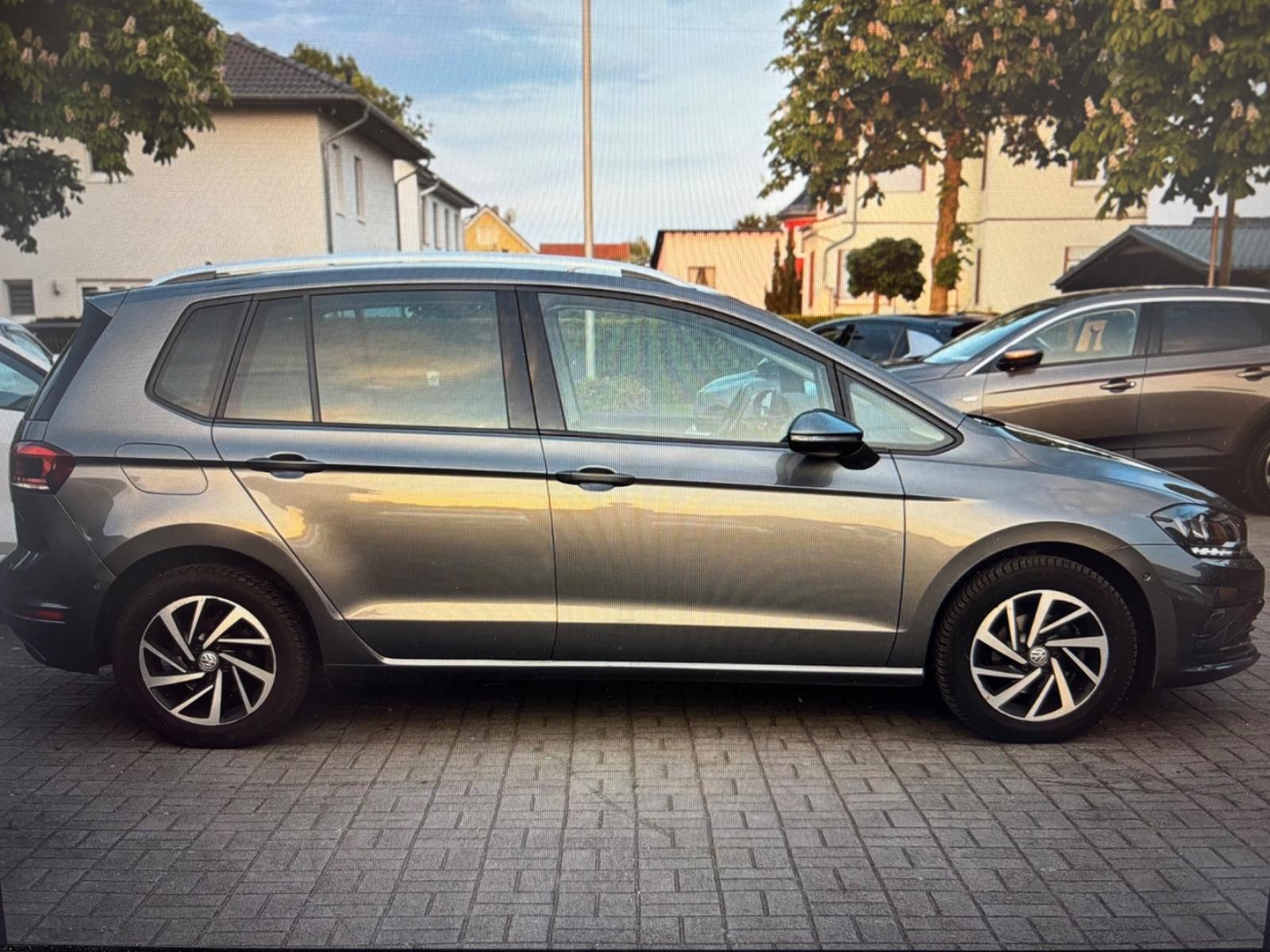 Volkswagen Golf Sportsvan VII Join 1.Hand 31500 KM