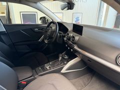 AUDI Q2 35 TFSI/SPORT/VIRTUELLES/ACC/LED AUDI Q2 35 TFSI/SPORT/VIRTUELLES/ACC/LED