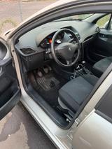 Peugeot zum verkaufen 1350 Baujahr 02.2009 - Peugeot 206 in Frankfurt (Main)