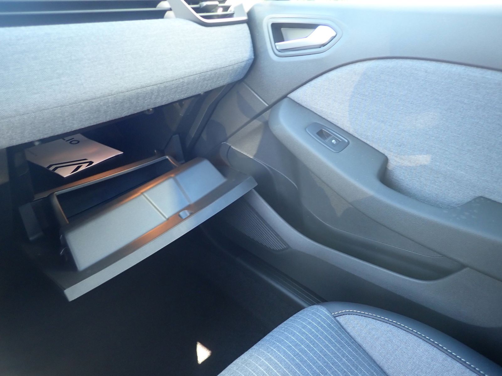 Fahrzeugabbildung Renault Clio Techno TCe 90