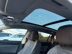 SKODA Combi 2.0 TSI 265PS AHK PANO Matrix Head up