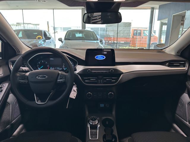Fahrzeugabbildung Ford Focus Turnier Cool & Connect*RFK*SHZ*8-FACH*1.HD