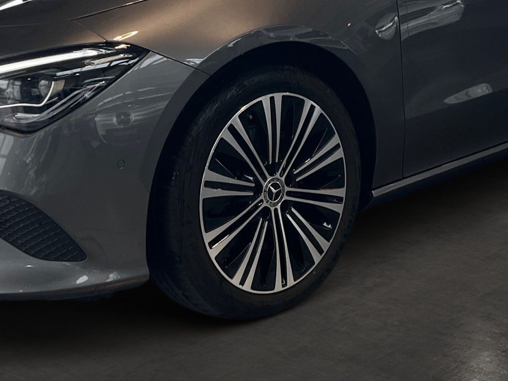 Fahrzeugabbildung Mercedes-Benz CLA 250 Coupé Progressive Pano 360° LED KeyLess