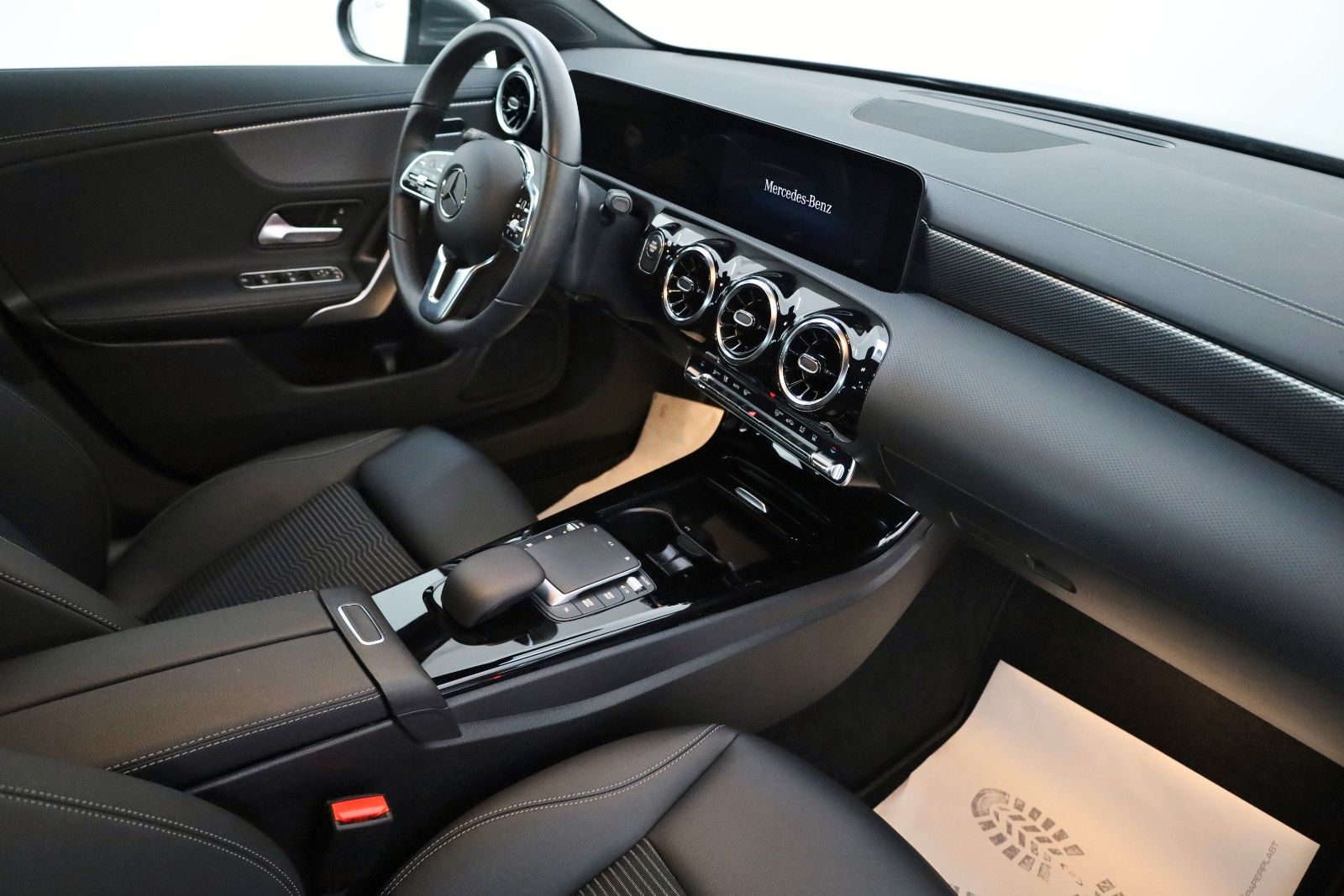 Fahrzeugabbildung Mercedes-Benz CLA 250e SB T.Leder,Navi,LED,Kamera,Park Paket