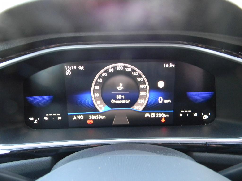 Volkswagen T-Roc R-Line 1,0 TSI 81KW 6 GANG KAMERA, миниатюра 24