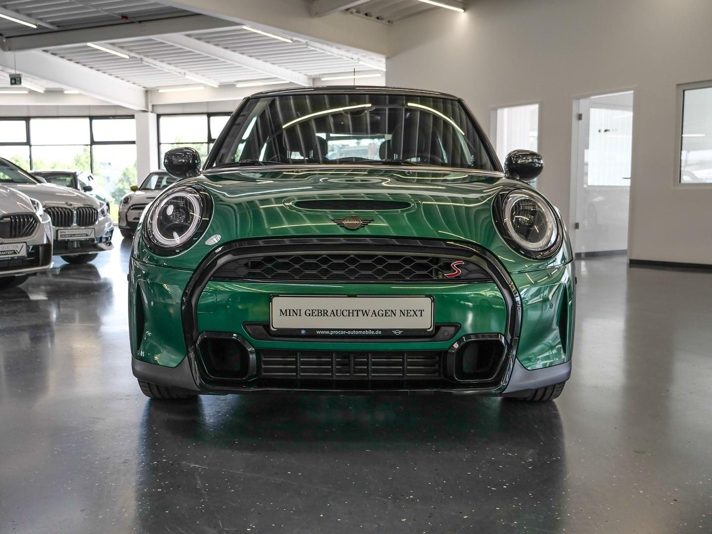 MINI Cooper S Classic Trim Aut Nav HuD LED Pano h&k