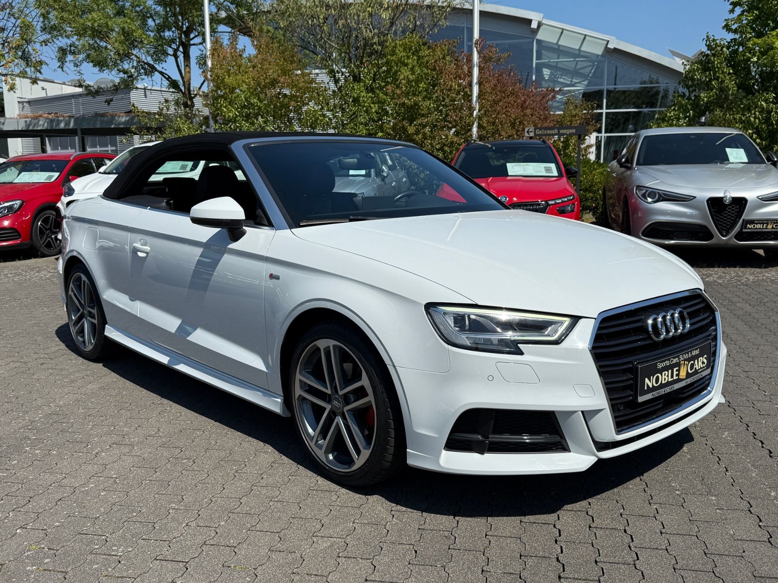 Fahrzeugabbildung Audi A3 Cabriolet S line 35 TFSI KAM LED NAVI