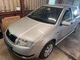 Skoda Fabia 1.4 Benzin - Skoda Fabia aus 2001