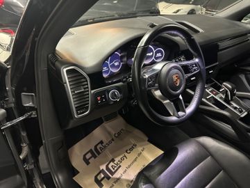 Porsche Cayenne - 11