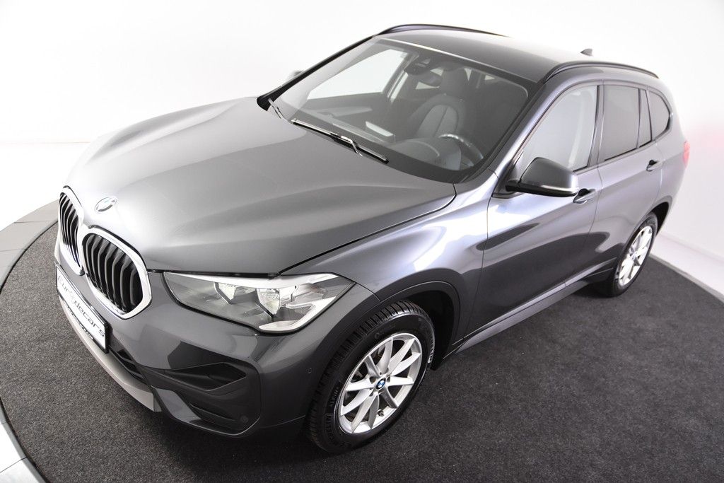 BMW X1 sDrive18i *1.Hand*Navi*Kamera*EHK* foto 4
