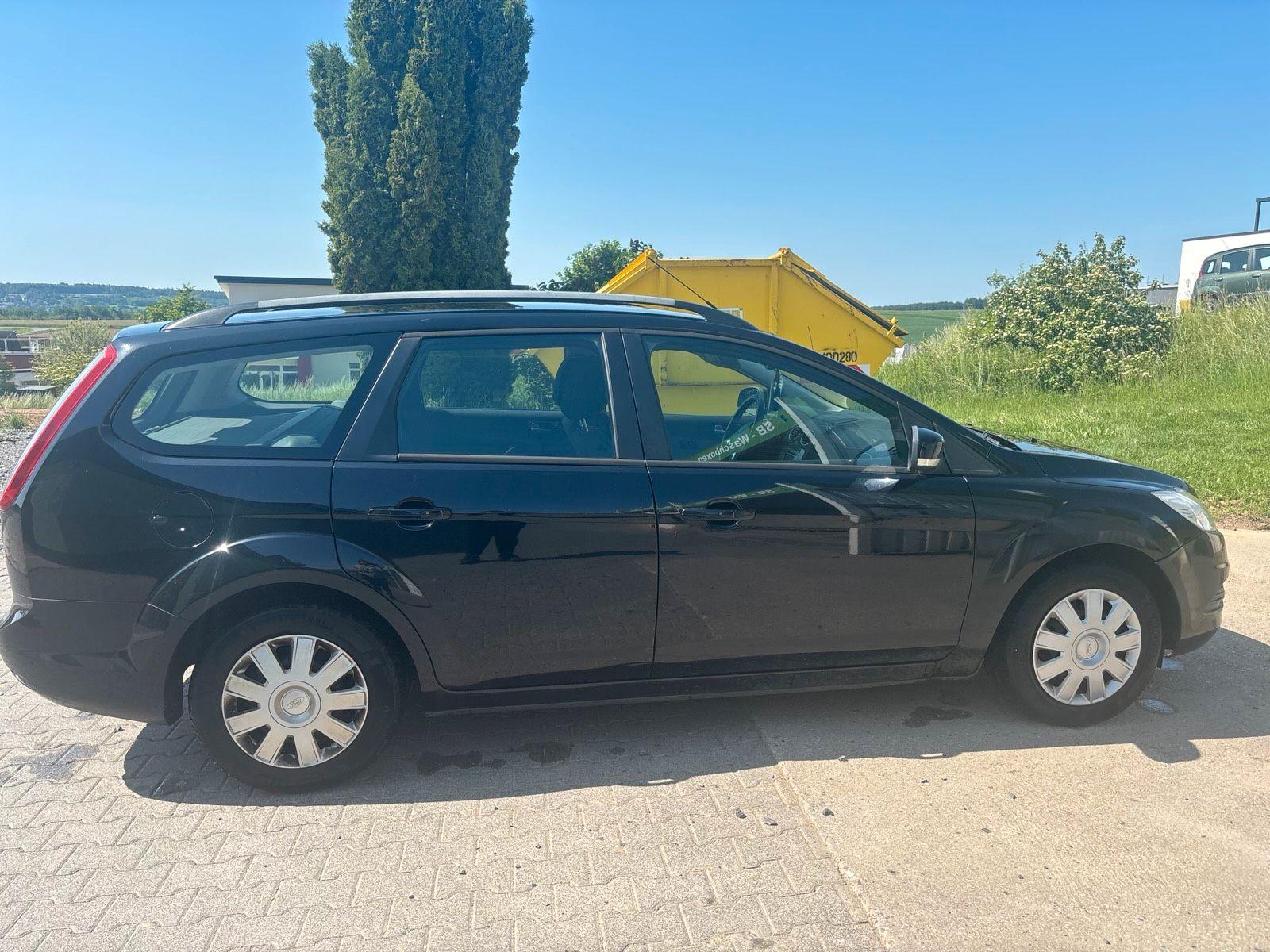 Ford Focus 2010 — engine 125 HP (92kW)