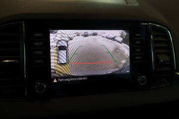 Skoda Karoq 2.0 TDI Tour AID+KEY+KAM+LED+STDHZG+17"