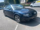 Audi A4 Cabriolet 3.0 - Audi A4 aus 2003: Cabrio, 3.0