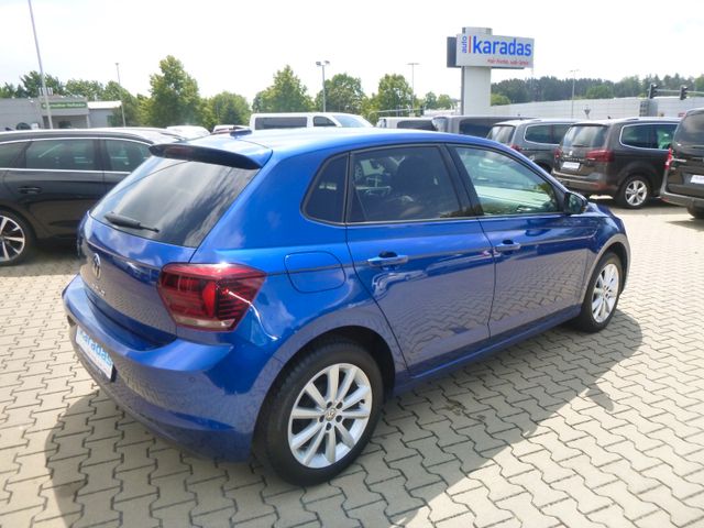 Fahrzeugabbildung Volkswagen Polo VI Highline >AUT/Rückfahrkamera