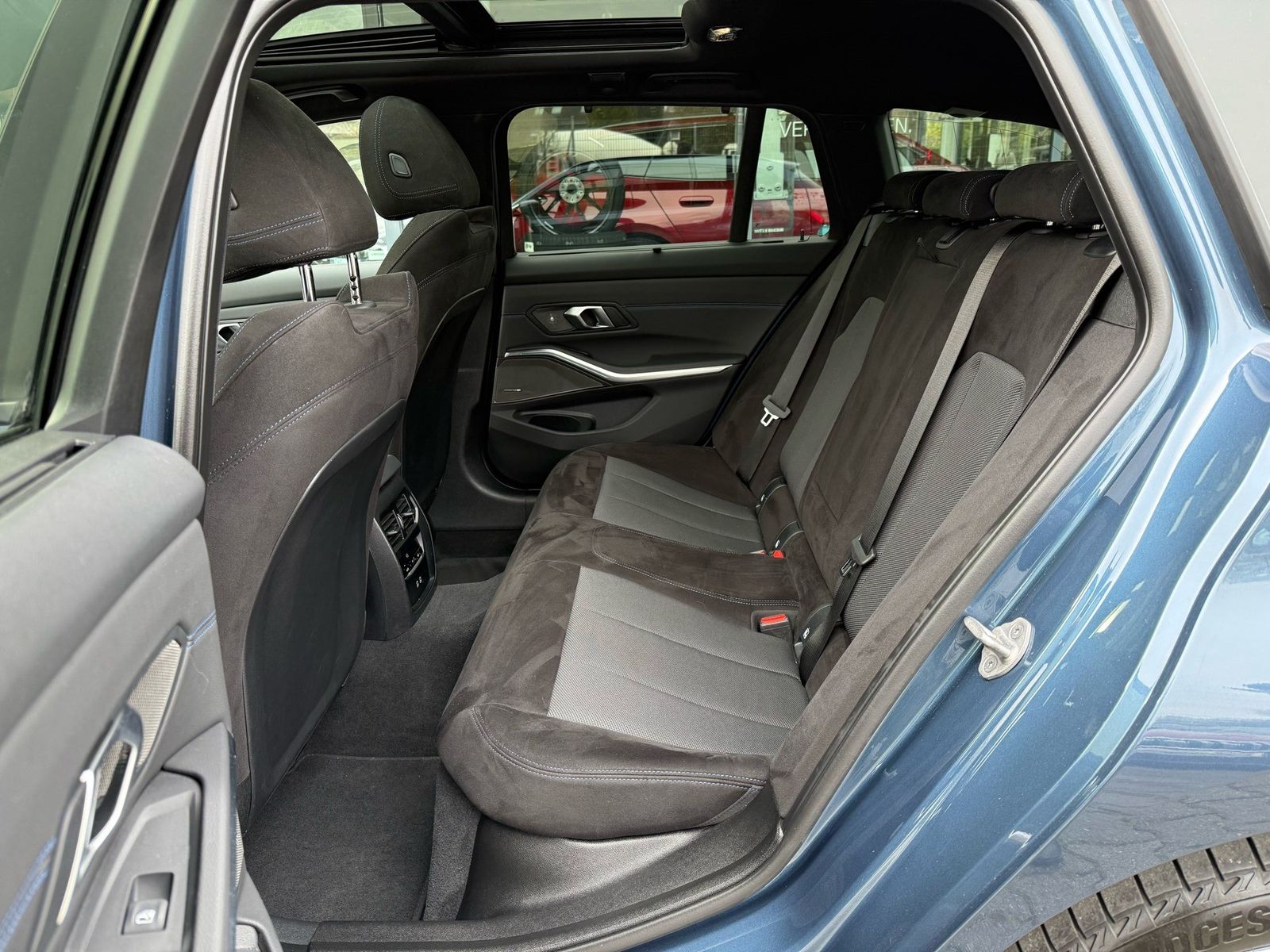 BMW 330 - Bild 6