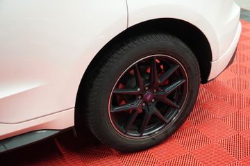 Ford Edge - 11