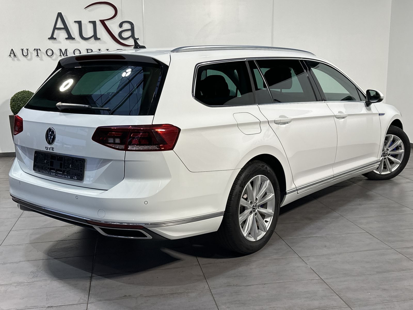 Fahrzeugabbildung Volkswagen Passat Variant DSG GTE Hybrid NAV+LED+AHK+VC+PP