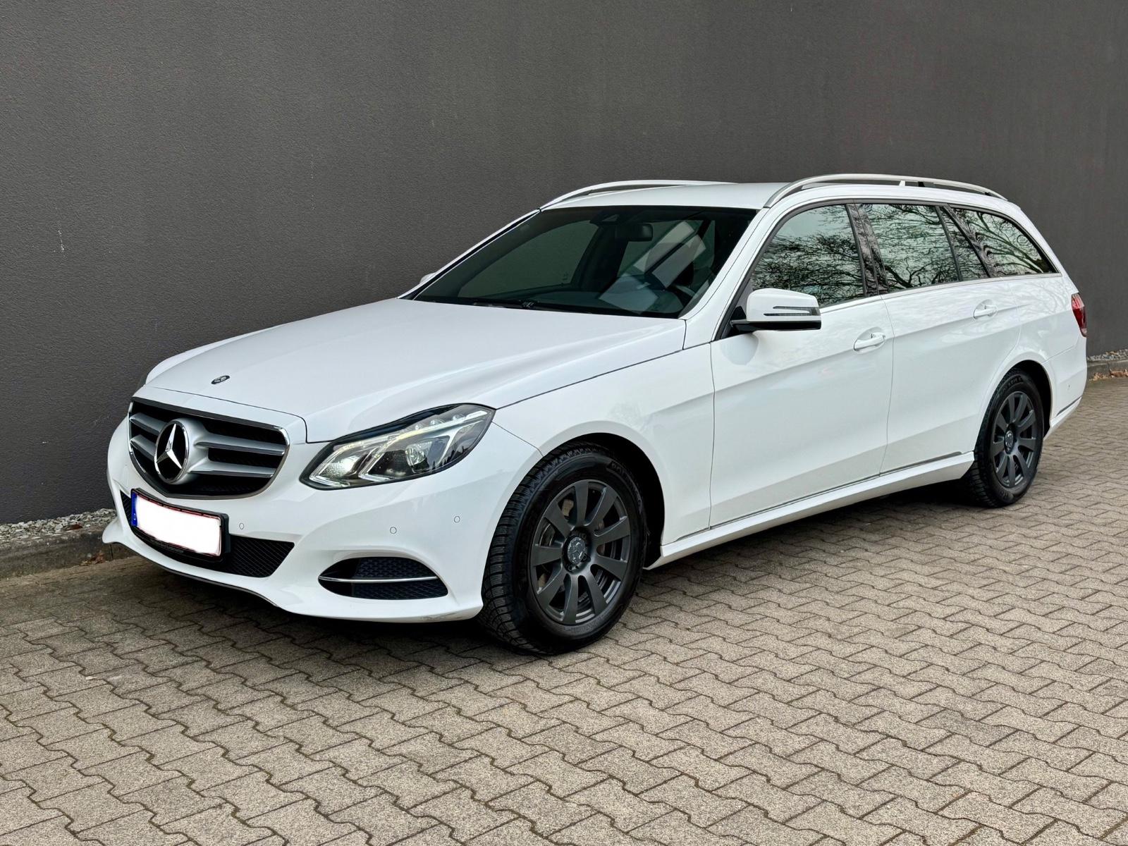 Mercedes-Benz E 220 CDI T BlueEfficiency