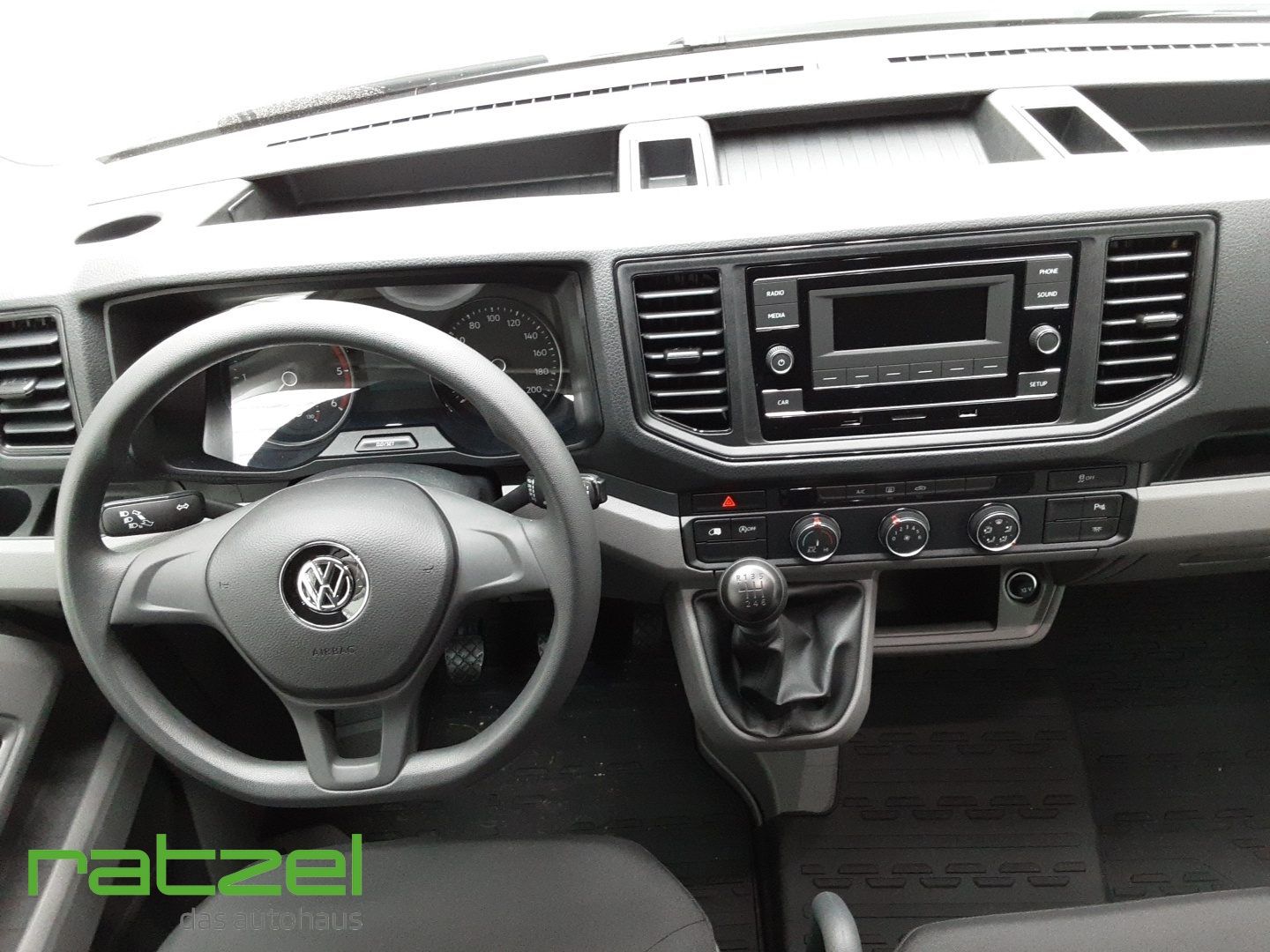 Fahrzeugabbildung Volkswagen Crafter 35 Kasten HD Allwetterreifen+Klima+PDC