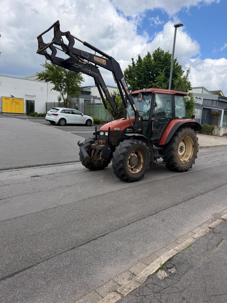 New Holland TS90