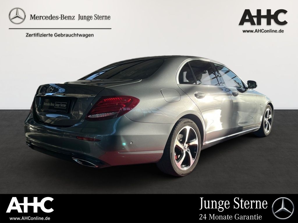Fahrzeugabbildung Mercedes-Benz E 220 d Avantg. Totwi. Comand LED Widescreen