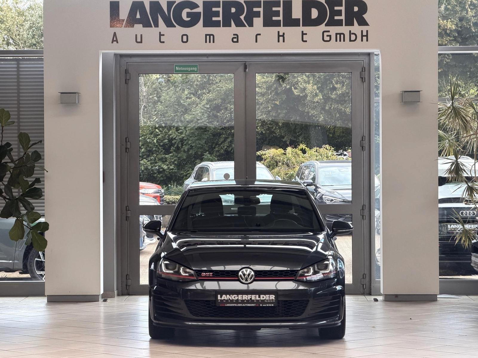 Volkswagen Golf 2.0 GTI Performance 1.HAND|KAMERA|SCHECKHFT